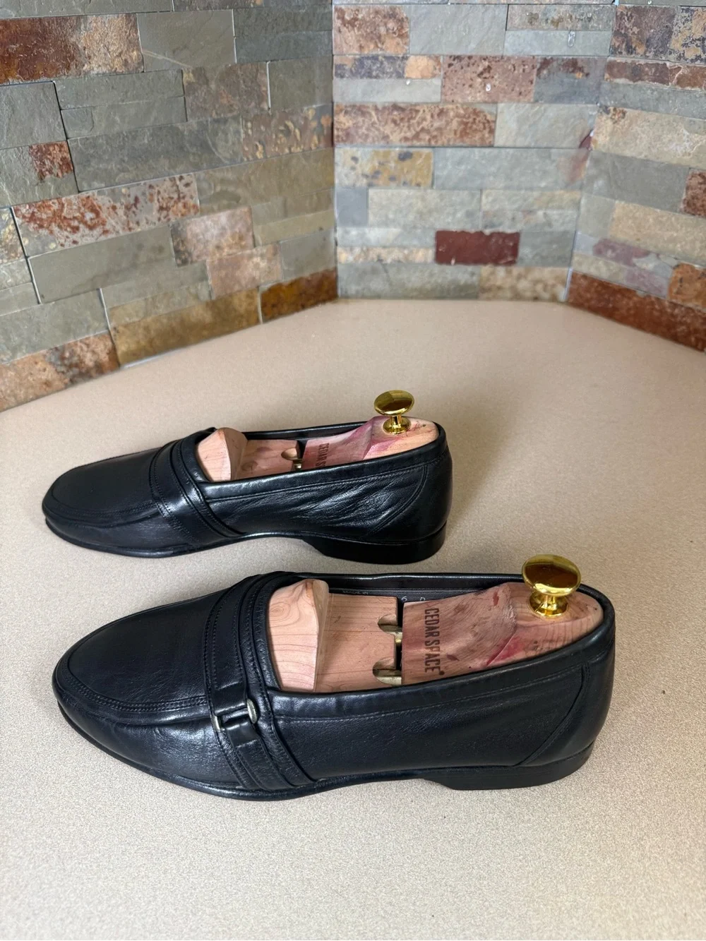 Vintage Bally of Switzerland Black Leather Moc Toe Loafers Men’s 6 / Women’s 7.5